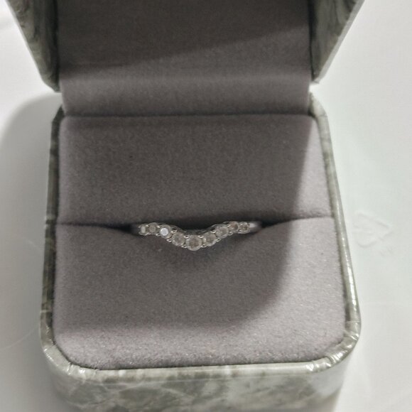 Jeulia Ring Size 9 Vintage Sterling Silver Stackable Wrap Moissanite Accents - Picture 3 of 15